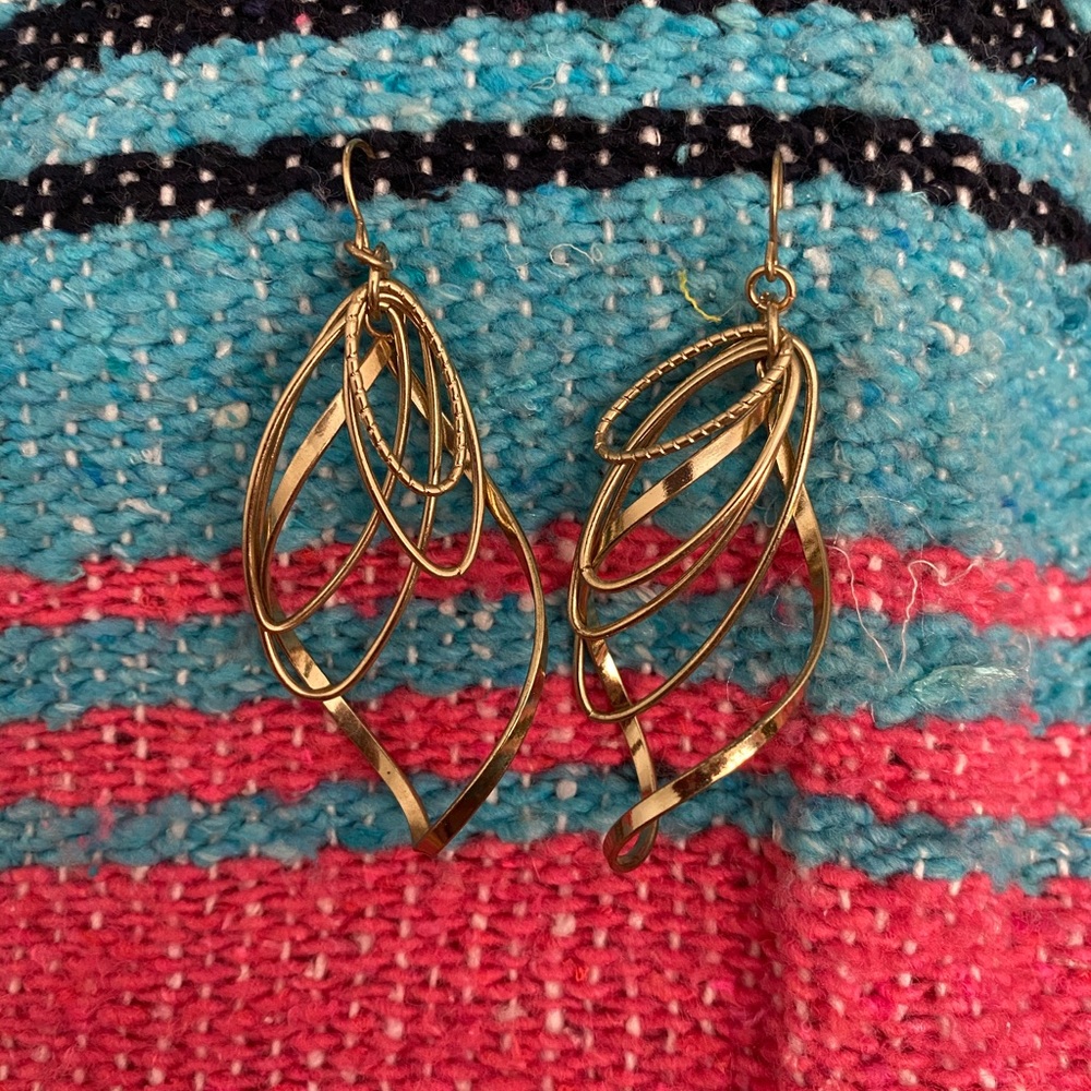 Gold Dangly earrings
